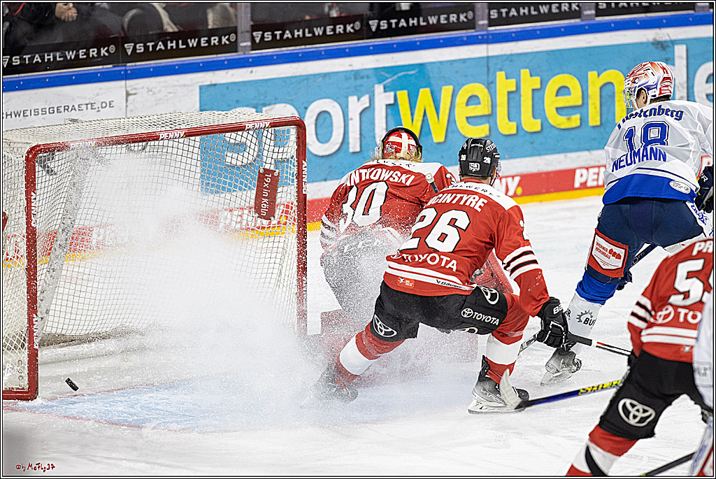 PENNY DEL;  Koelner Haie - Schwenninger Wild Wings; Koeln, 18.01.2023